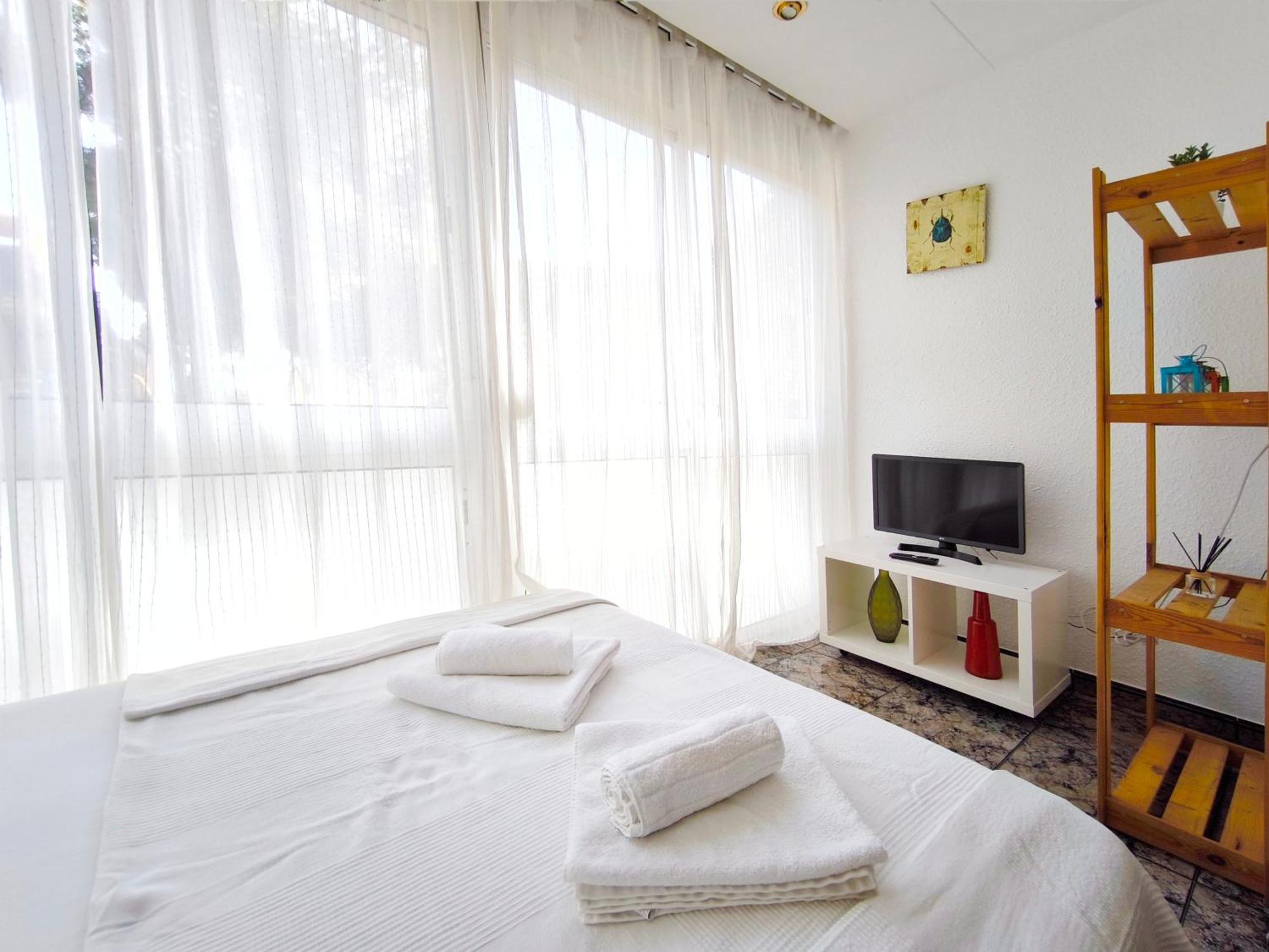 Apartamento Loft En Castelldefels Junto La Playa Exterior photo